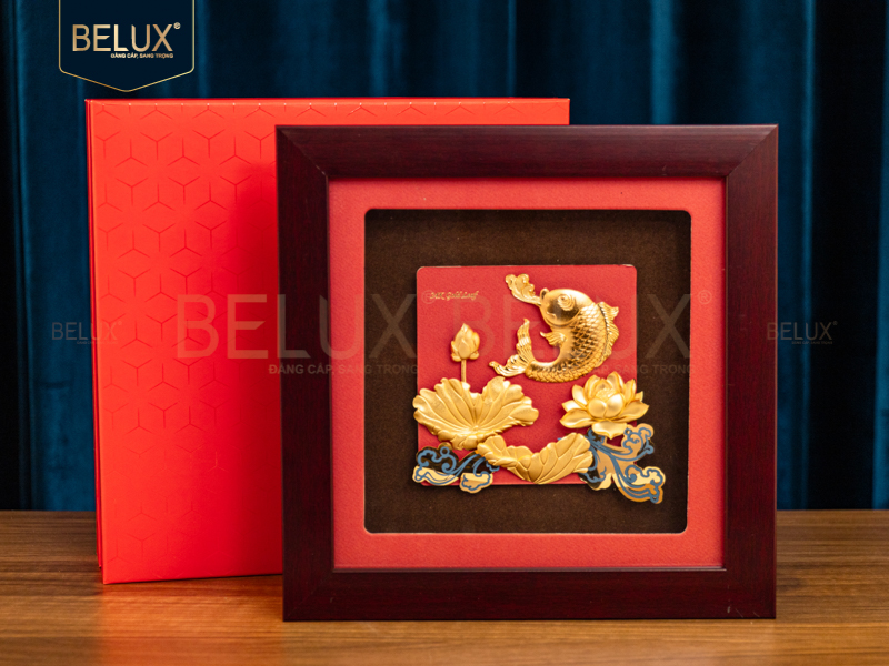 Tranh cá chép hóa rồng dát vàng 24k 24x24cm